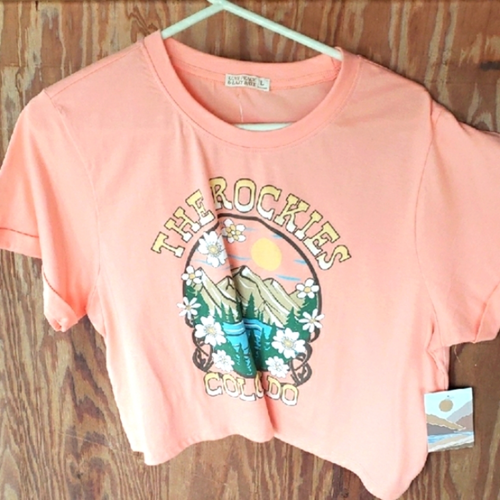 Brand new " love peace and lazy days" peach Graphic Tee - The Rockies, Colorado